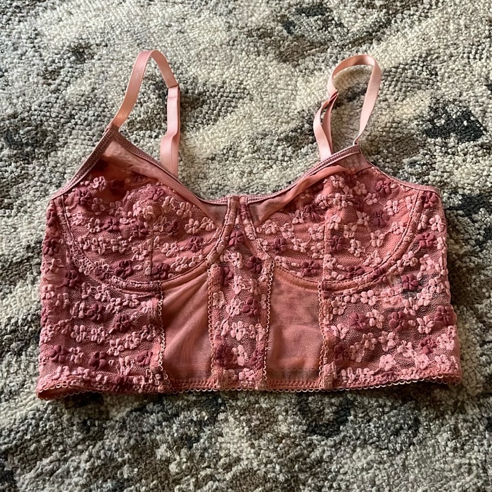 SHEIN pink lace cropped tank
